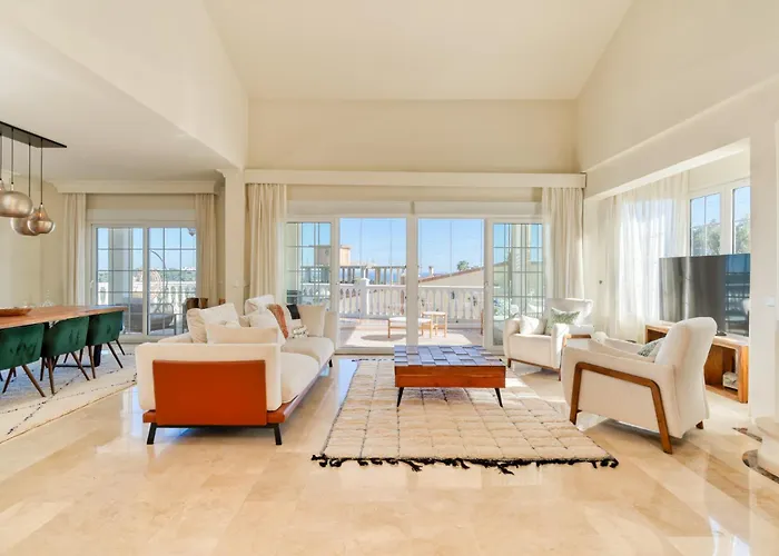 فيلة Luxury - Casa Bosqueverde *